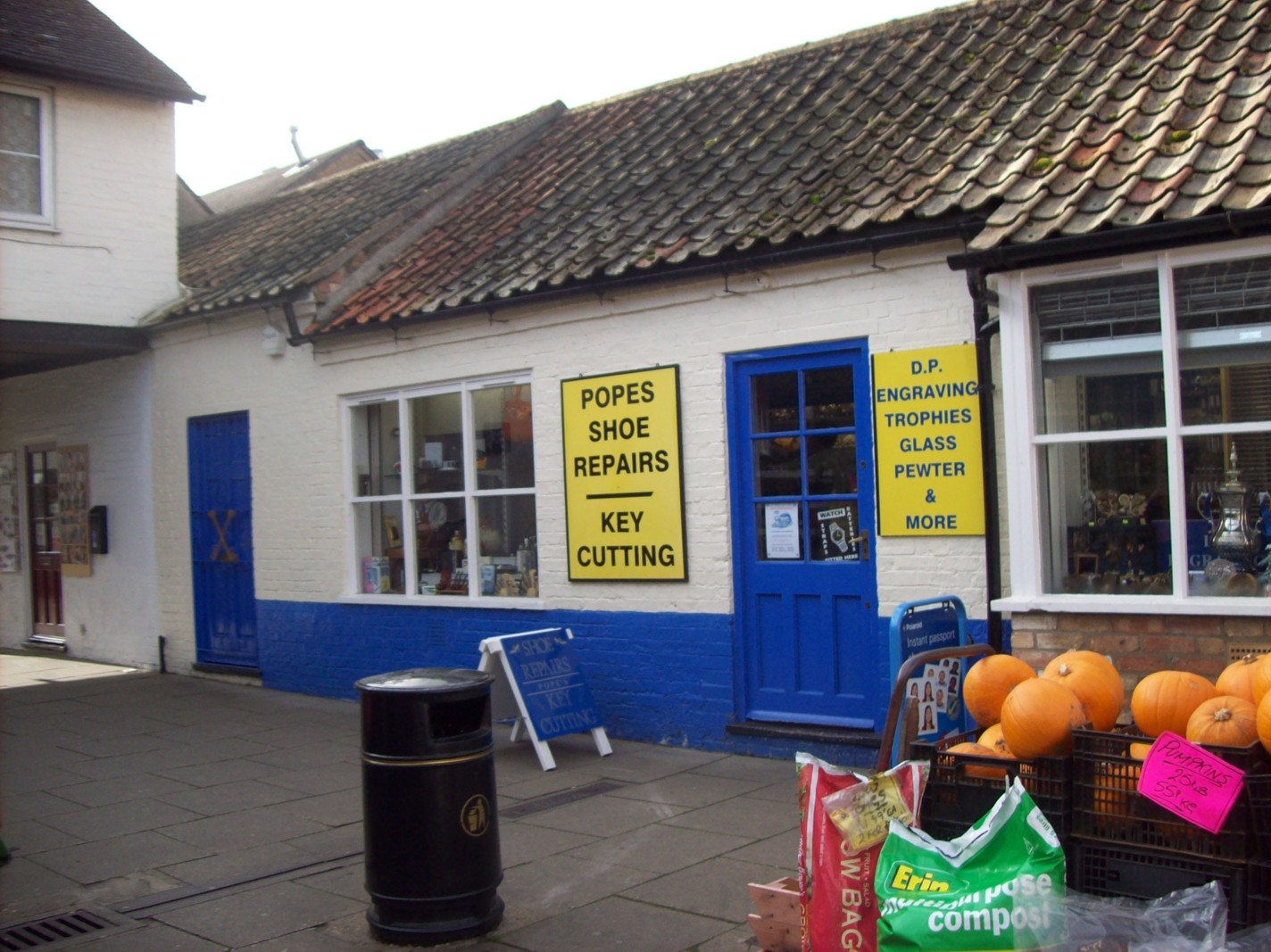 Shoe repair eaton on sale centre