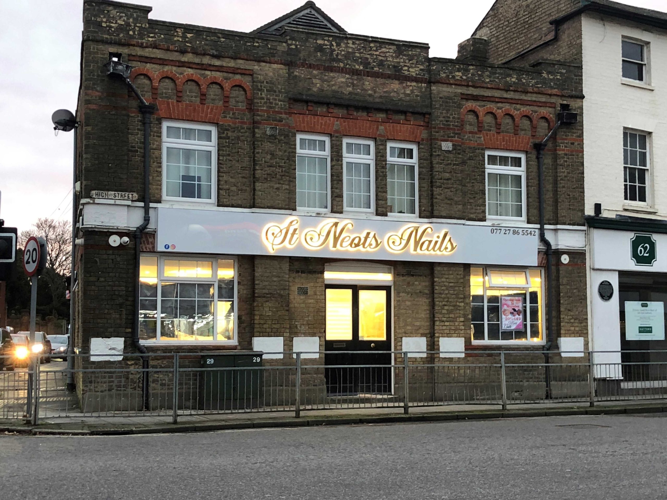 St Neots Nails 64 High Street 2023 | High Street, Shops